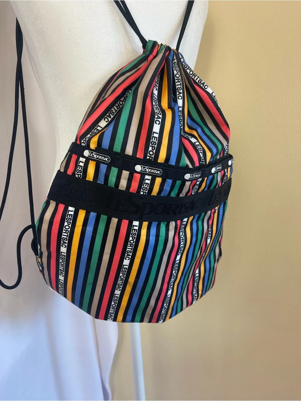 Lesportsac drawstring cinch